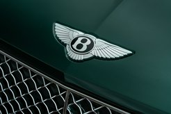 Photo 5for post Panoramic Sunroof, New Steering Wheel, and New Exterior Paint Added for the 2021 Bentley Continental GT