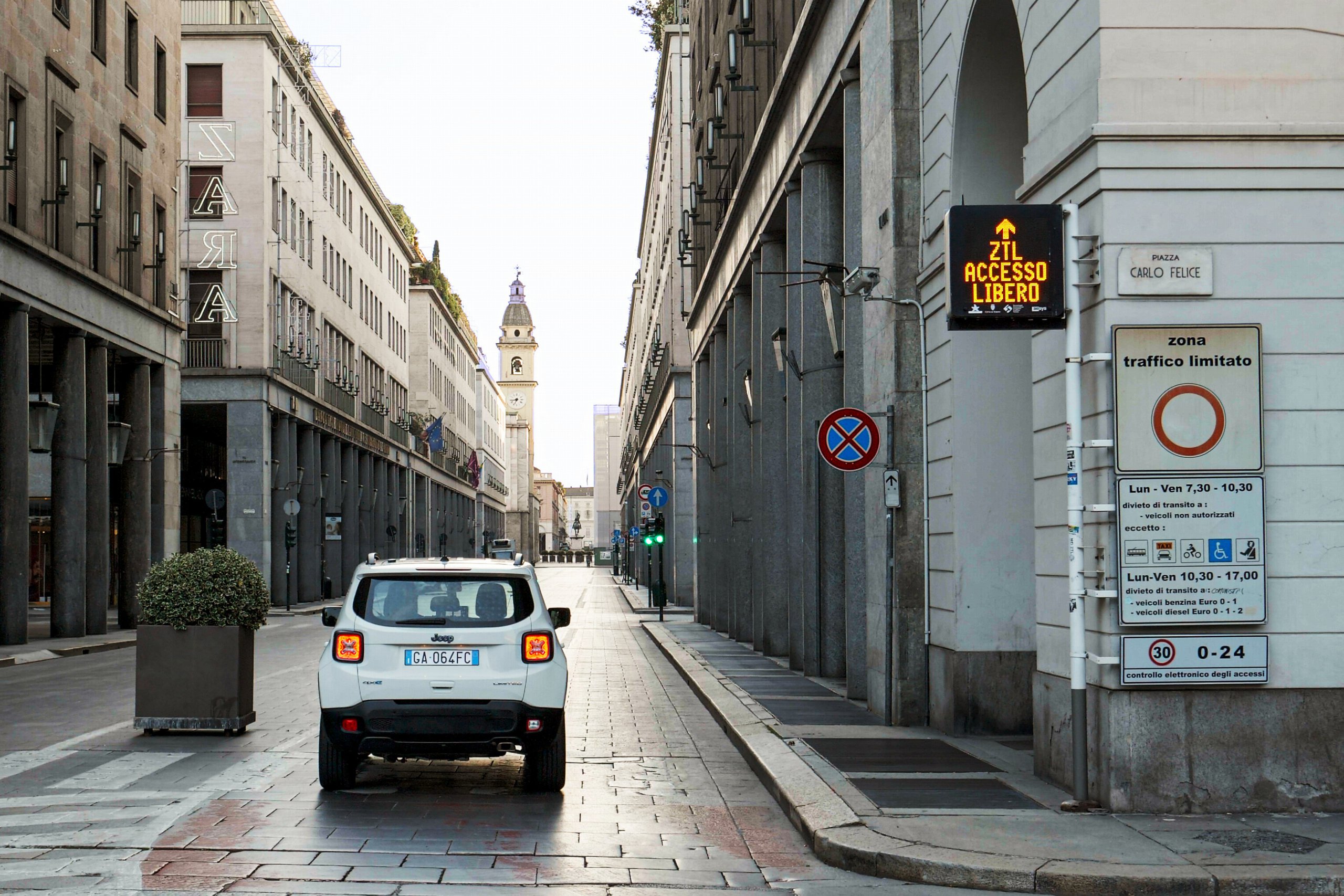 Post Banner for FCA Cooperates with the City of Turin on the Turin Geofencing Lab Project for Restricted Traffic Zone Access by Plug-In Hybrids