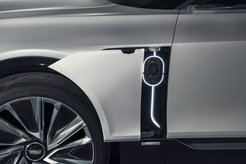 Photo 4for post LYRIQ Concept EV Showcases the Direction Cadillac Will Take in Electrification