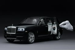 Photo 3for post Miniature Cullinan by Rolls-Royce Redefines Replica Cars with the Same Level of Customization as the Real Vehicle