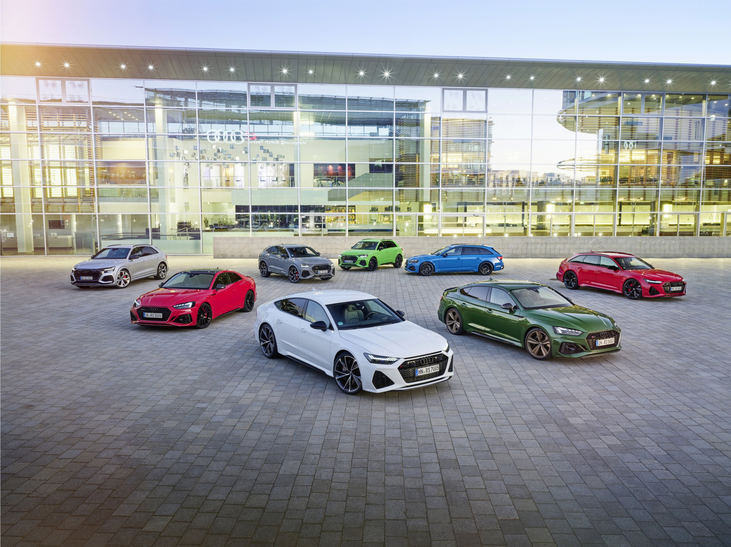 Post Banner for Audi RS Models: How Are They Set Apart from Other Variants in the Same Series?
