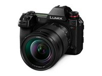 Photo 4of Panasonic Lumix DC-S1R Mirrorless