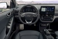 Photo 0of Hyundai IONIQ facelift Hatchback (2019-2022)