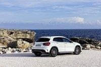 Photo 2of Mercedes-Benz GLA-Class X156 facelift Crossover (2017-2019)