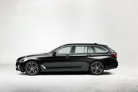 Photo 9of BMW 5 Series Executive Sedan G30 (2020 Facelift)