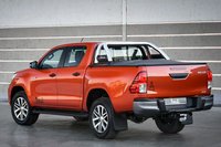 Photo 9of Toyota Hilux 8 Double Cab Pickup (2015-2020)