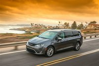 Thumbnail of Chrysler Pacifica 2 Minivan (2016)