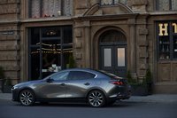 Photo 3of Mazda 3 / Axela IV (BP) Sedan (2019)