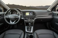 Photo 0of Hyundai Elantra 6 (AD) facelift Sedan (2018-2020)