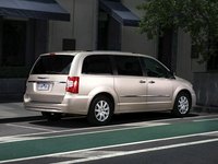 Photo 6of Chrysler Grand Voyager 5 / Town & Country (RT) Minivan (2007-2015)