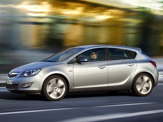 Opel Astra J / Vauxhall Astra / Holden Astra (P10) Hatchback (2009-2015)