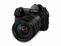 Photo 0of Panasonic Lumix S Pro 24-70mm F2.8  