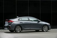 Photo 1of Hyundai IONIQ Sedan (2016-2019)