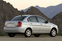 Photo 0of Hyundai Accent 3 / Verna (MC) Sedan (2005-2010)