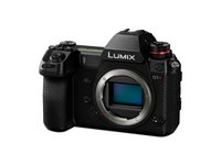 Photo 1of Panasonic Lumix DC-S1R Full-Frame Camera (2019)