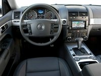 Photo 0of Volkswagen Touareg (7L) facelift Crossover (2006-2010)