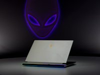 Photo 2of Dell Alienware x16 16" Gaming Laptop (2023)