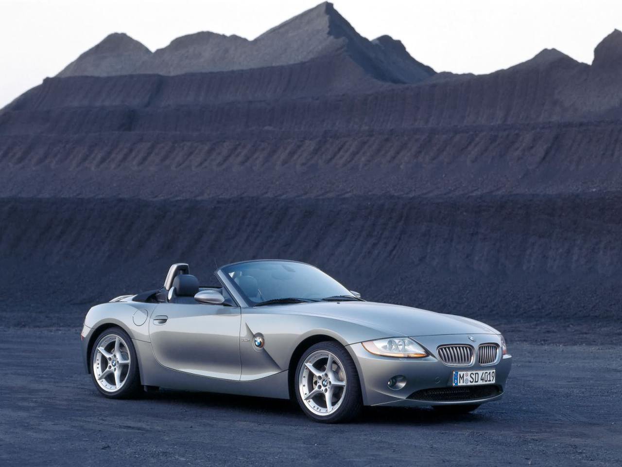 BMW Z4 E85 Convertible (20022006) Specifications, Reviews, Price