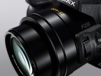 Photo 2of Panasonic Lumix DMC-FZ300 1/2.3" Compact Camera (2015)