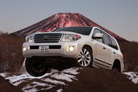 Photo 2of Toyota Land Cruiser J200 SUV (2007-2021)
