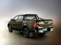 Photo 0of Toyota Hilux 8 facelift Pickup (2020)