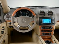 Photo 6of Mercedes-Benz GL-Class X164 Crossover (2006-2009)